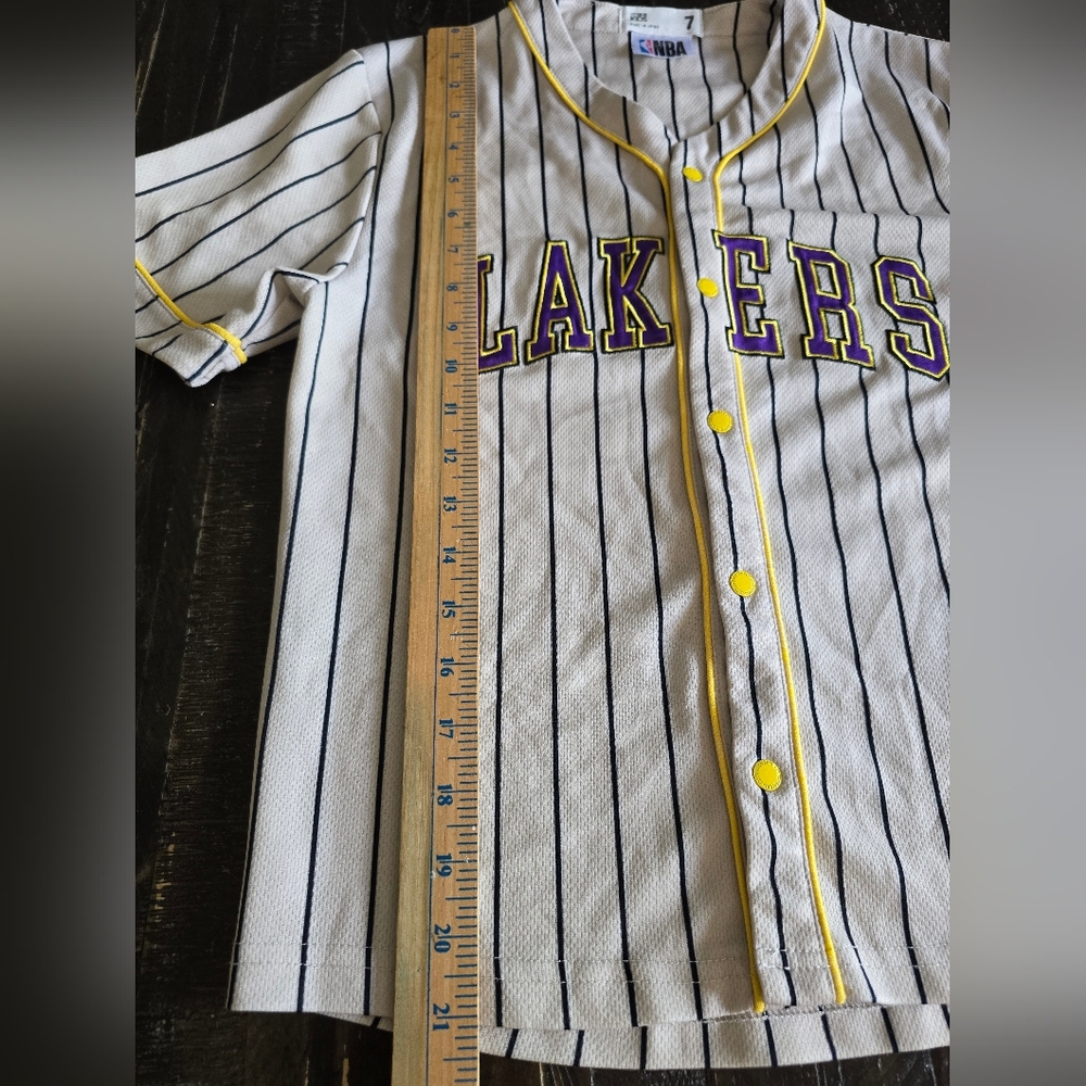 Cotton On Kids NBA Los Angeles Lakers Jersey Style Shirt Size 7 Small V-Neck - Picture 5 of 7